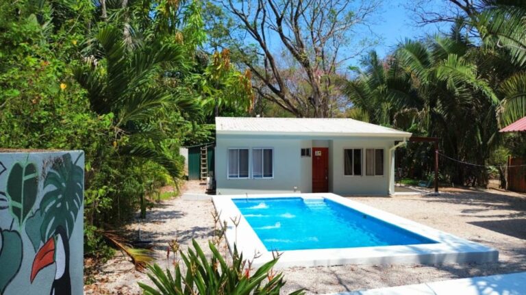 Haus mit Pool in Costa Rica